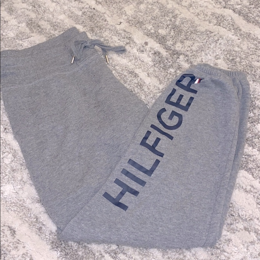 tommy sweatpants